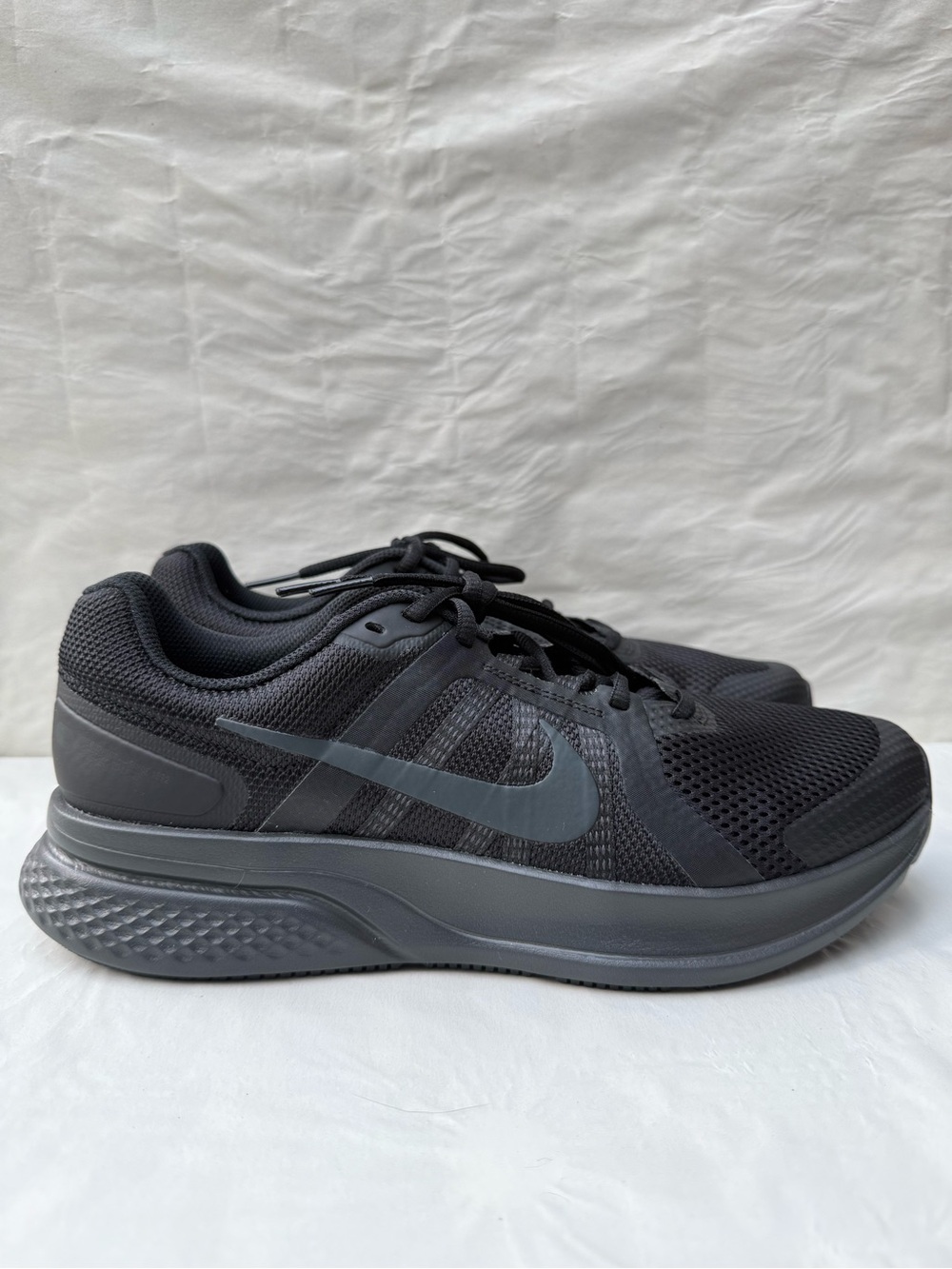 Nike Run Swift V2.0 - Black & Charcoal Men's Running Shoes - Size 9.5